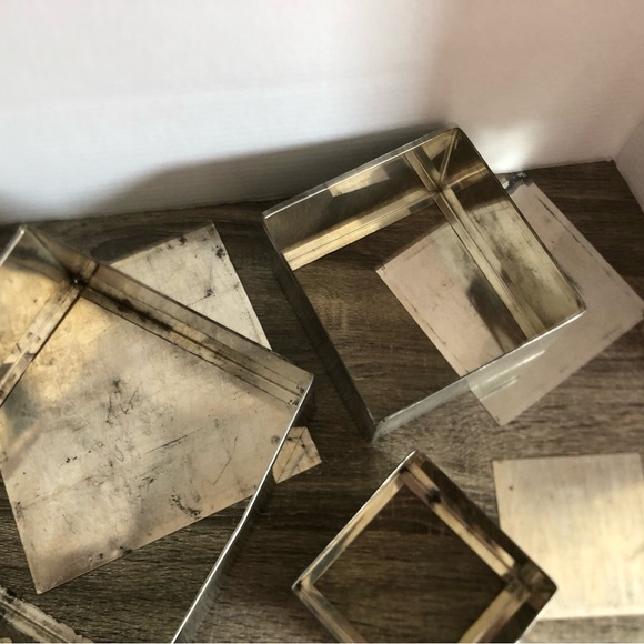 Vtg Three Tiered Loose Bottom Cake Pans - Picture 3 of 8